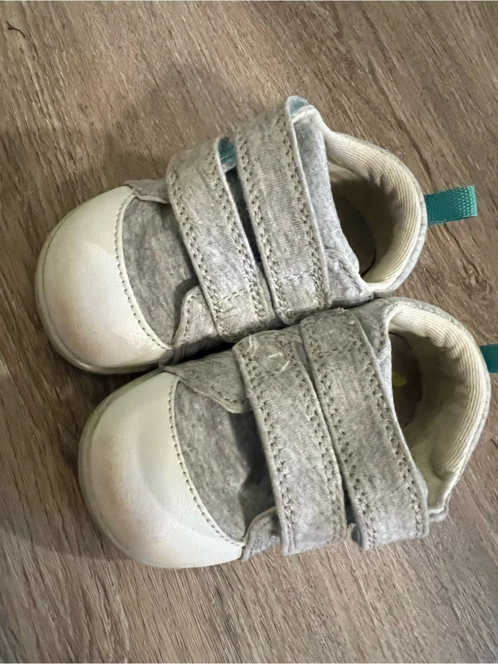 Ten Little Baby Sneakers size 5